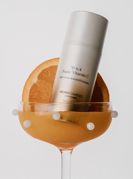 How To Use a Vitamin C Serum  in Your Skincare Routine