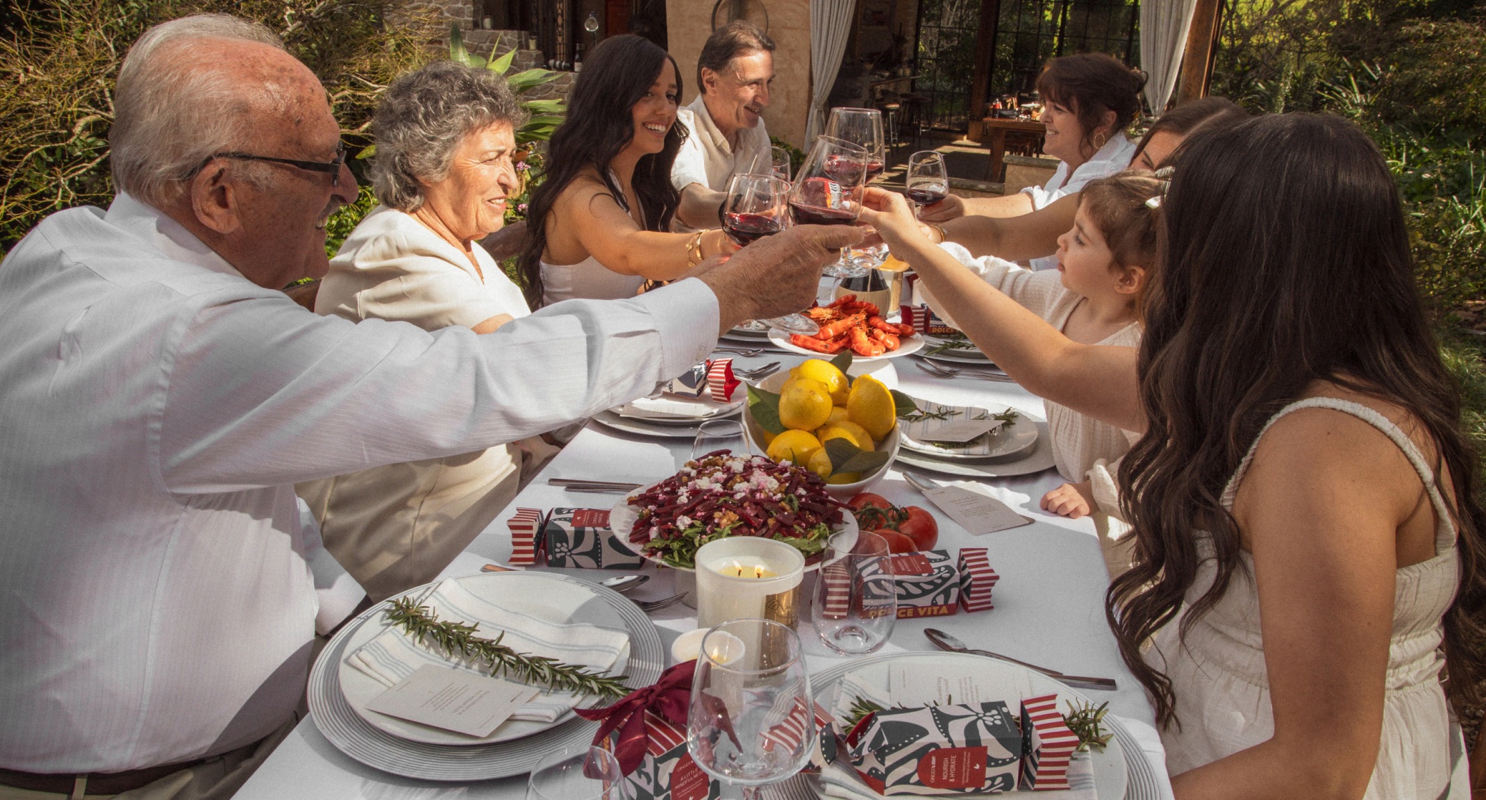 Love in the Present GINGER&ME Christmas Campaign