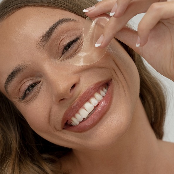 Hydra-Glow Eye Masks